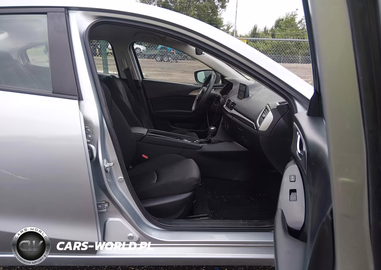 2018 Mazda Mazda3 Sport VIN:3MZBN1U76JM190941 - 5