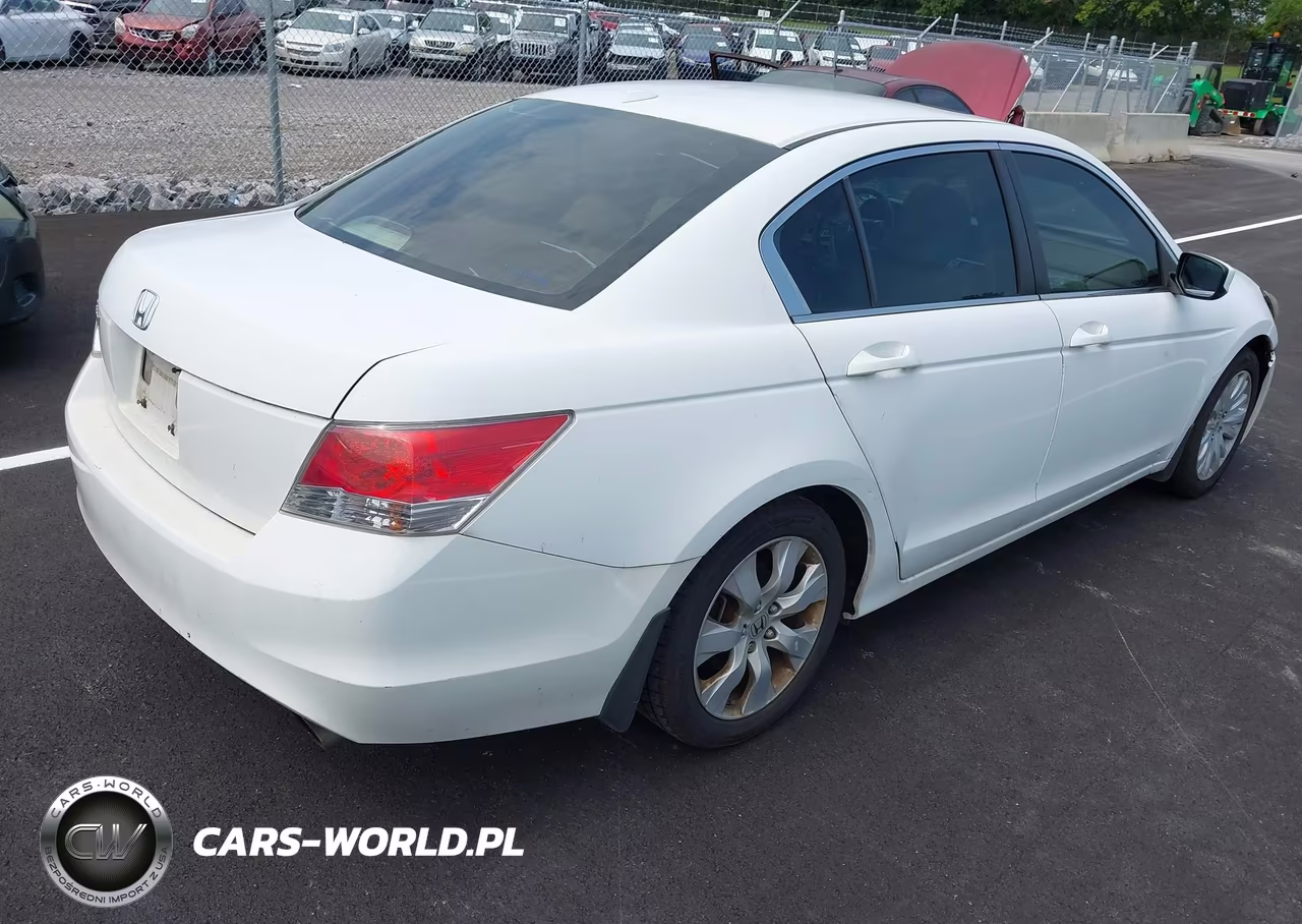 2010 Honda Accord 2.4 Ex-L VIN:1HGCP2F81AA002211 - 4