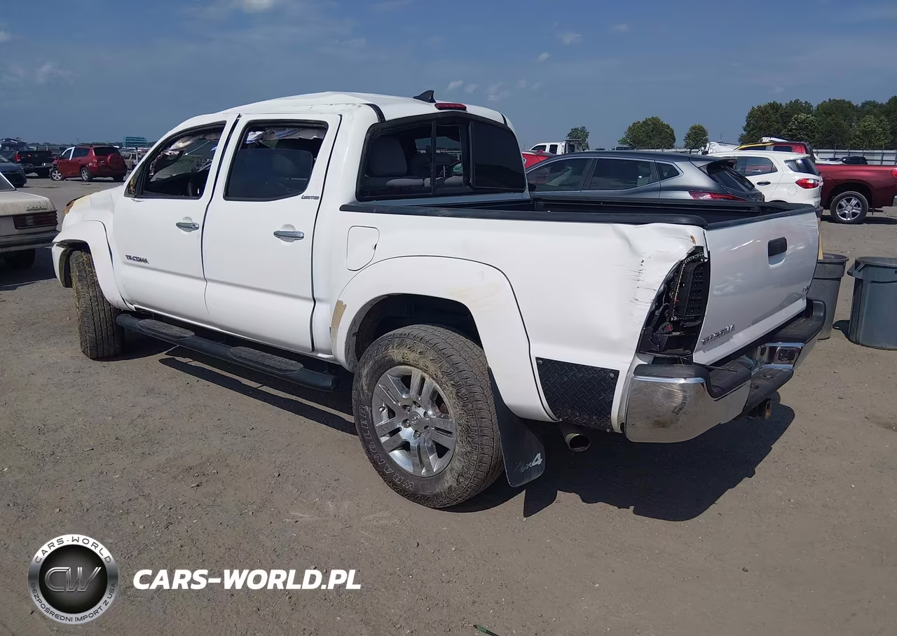 2013 Toyota Tacoma Base V6 VIN:5TFLU4EN6DX082004 - 3