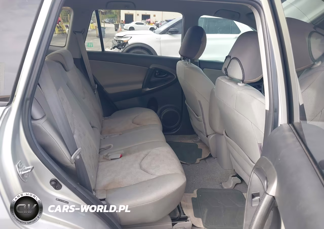 2011 Toyota Rav4 VIN:2T3ZF4DV3BW064244 - 8