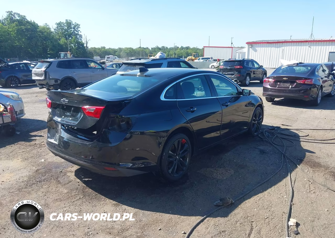 2018 Chevrolet Malibu Lt VIN:1G1ZD5ST9JF271713 - 4