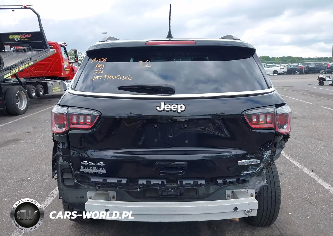 2018 Jeep Compass Latitude 4X4 VIN:3C4NJDBB0JT492381 - 16