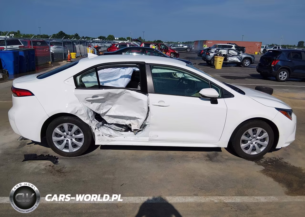 2024 Toyota Corolla Le VIN:JTDB4MEE5RJ015397 - 13