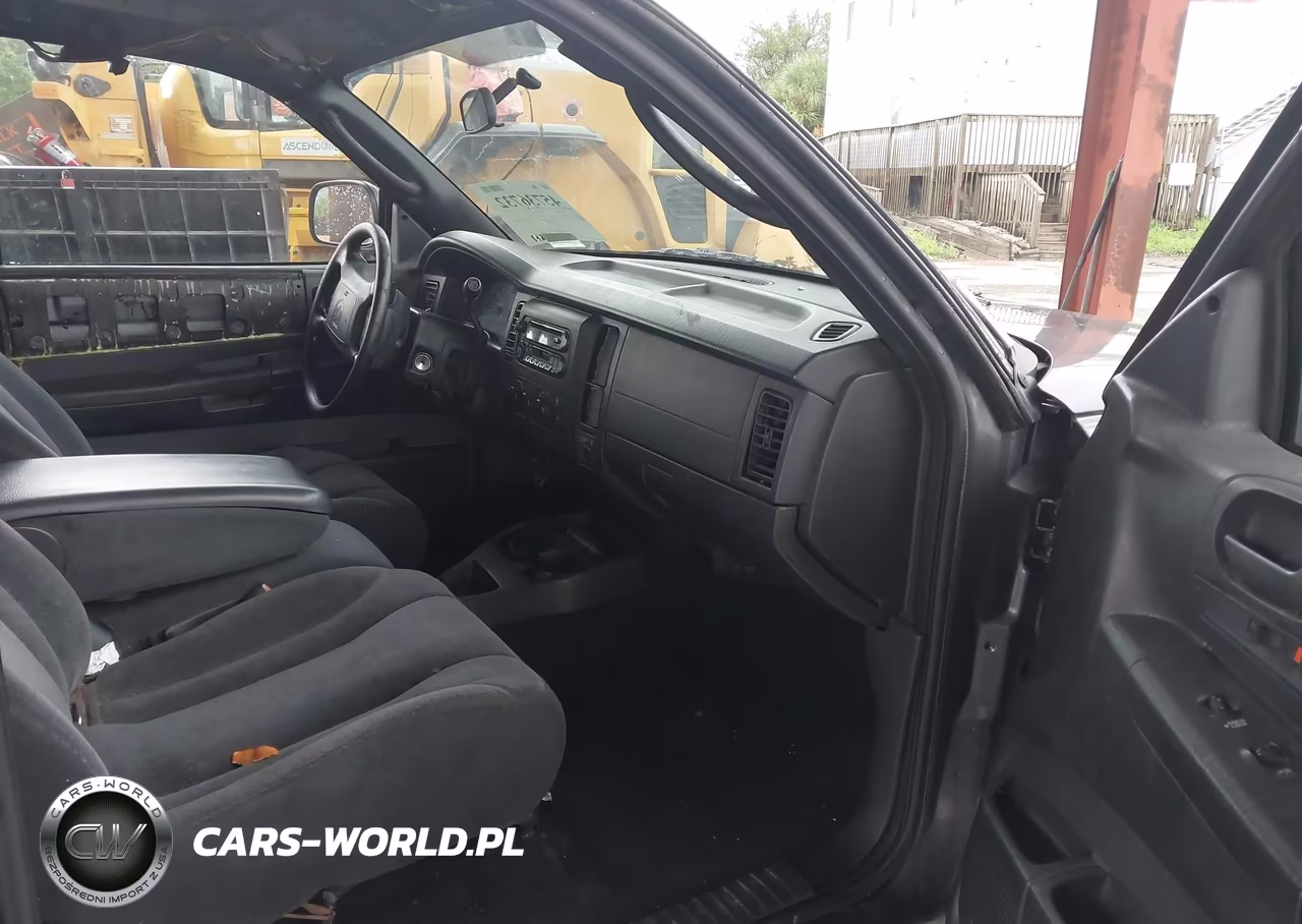 2004 Dodge Dakota Sport VIN:1D7GL32KX4S565376 - 5