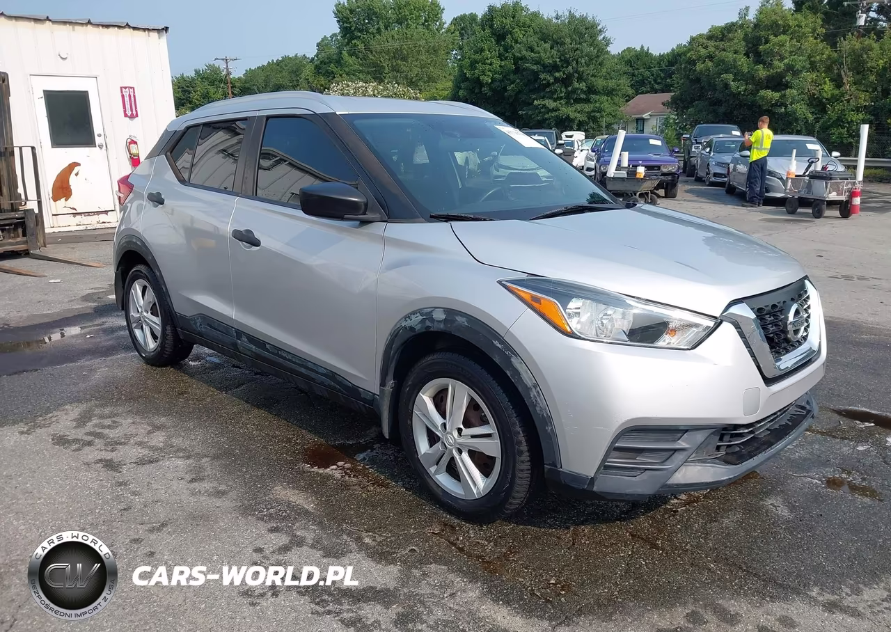 2018 Nissan Kicks S
