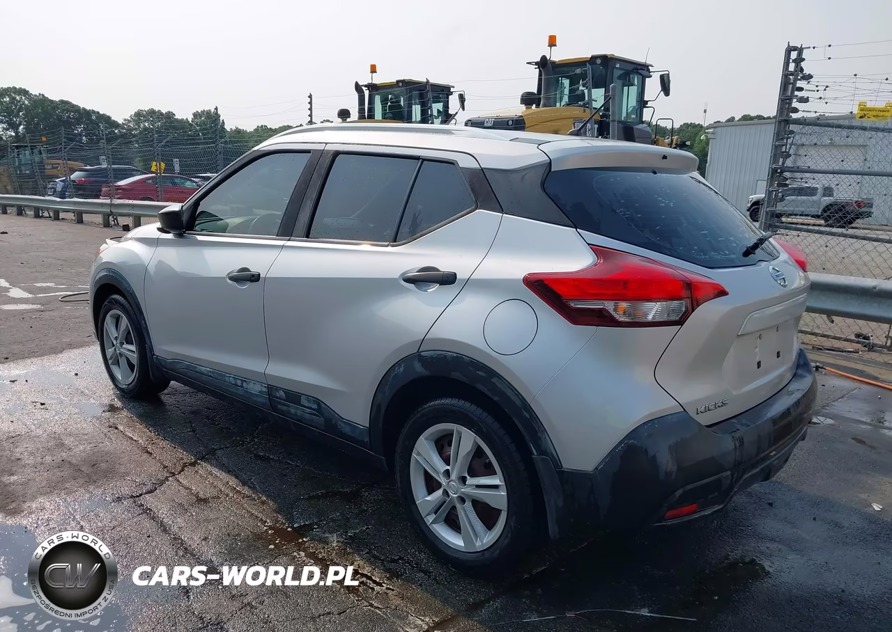 2018 Nissan Kicks S VIN:3N1CP5CU3JL538848 - 3