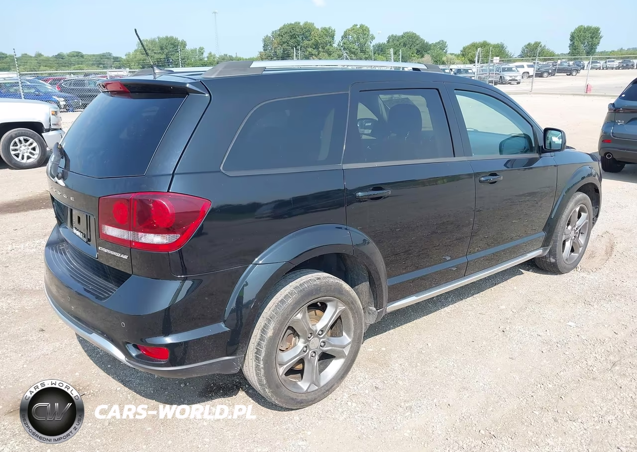 2015 Dodge Journey Crossroad VIN:3C4PDCGB9FT547971 - 4