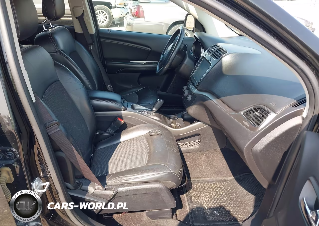 2015 Dodge Journey Crossroad VIN:3C4PDCGB9FT547971 - 5