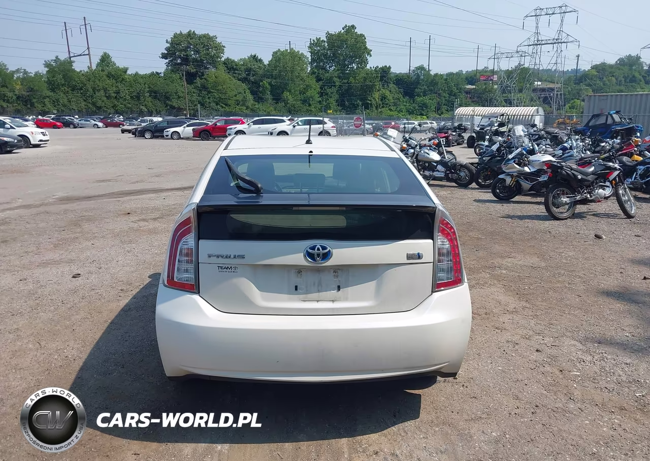 2012 Toyota Prius Two VIN:JTDKN3DUXC5400177 - 16