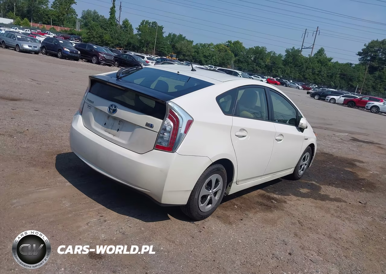 2012 Toyota Prius Two VIN:JTDKN3DUXC5400177 - 4