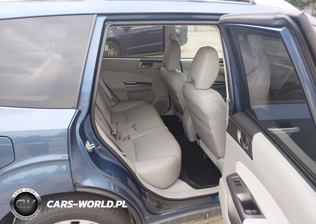 2013 Subaru Forester 2.5X Touring VIN:JF2SHAGC0DH416548 - 8