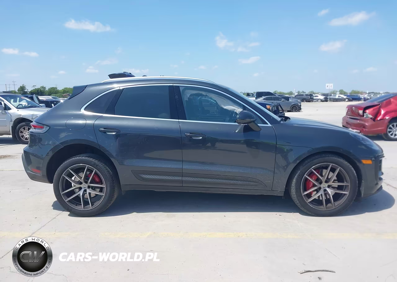 2022 Porsche Macan S VIN:WP1AG2A51NLB20660 - 14