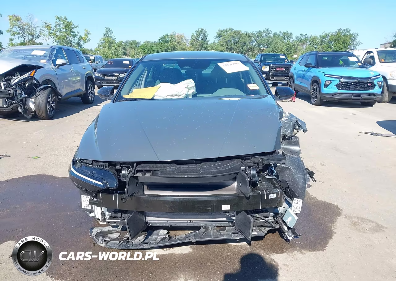2026 Hyundai Elantra Sel Sport VIN:KMHLM4DG5TU102225 - 13