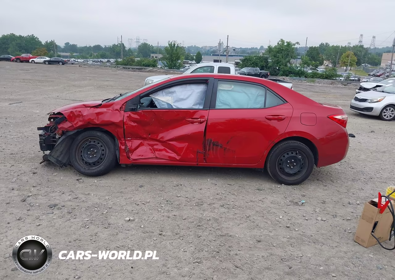 2018 Toyota Corolla Le VIN:2T1BURHE4JC964125 - 14
