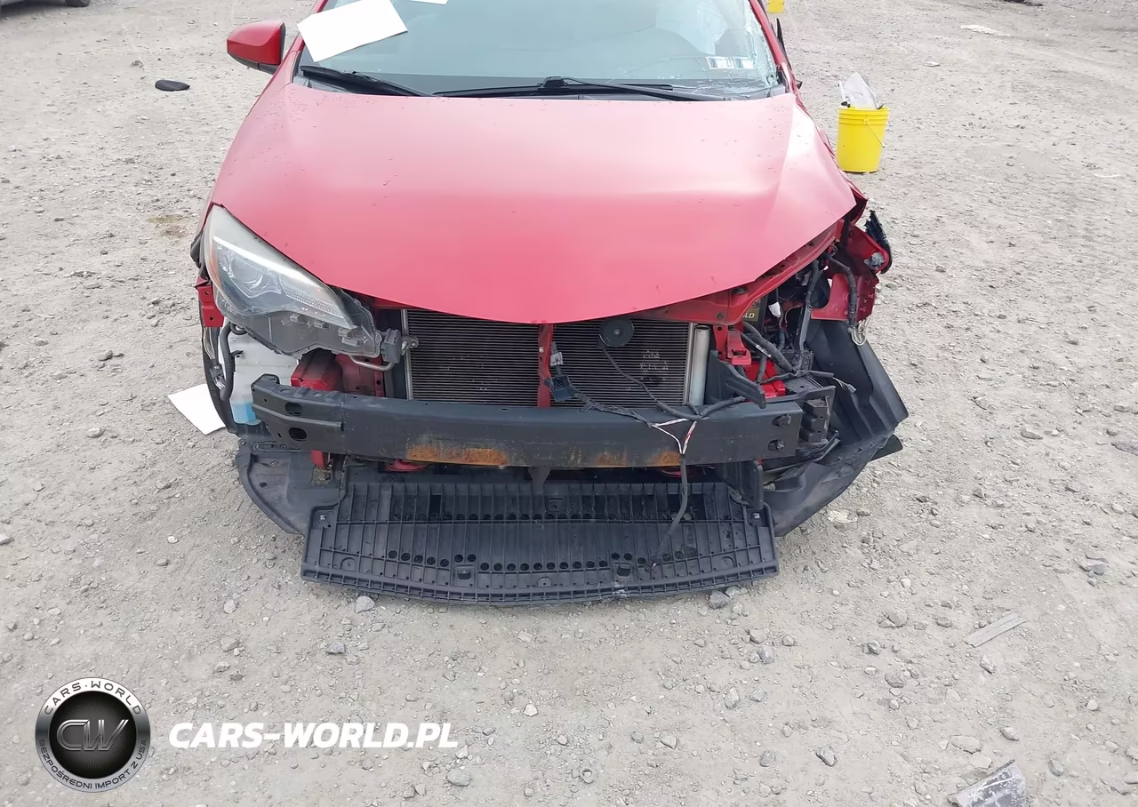 2018 Toyota Corolla Le VIN:2T1BURHE4JC964125 - 6