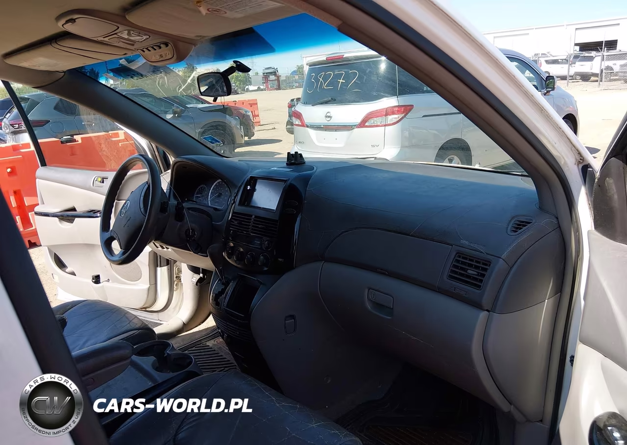 2004 Toyota Sienna Le VIN:5TDZA23C74S066411 - 5