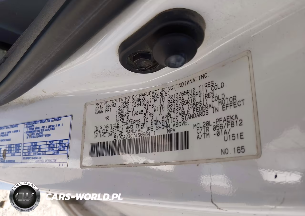 2004 Toyota Sienna Le VIN:5TDZA23C74S066411 - 9