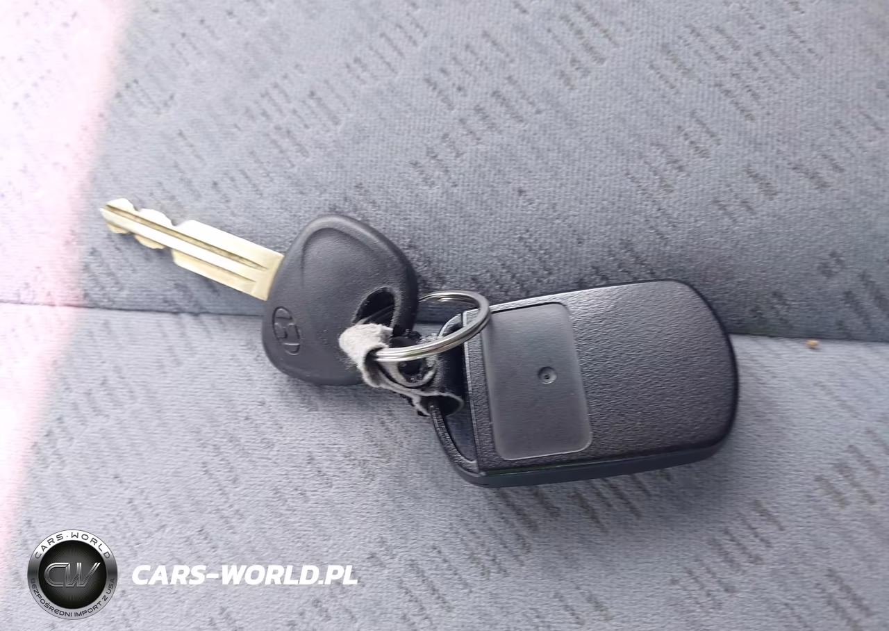 2004 Hyundai Elantra Gls-Gt VIN:KMHDN46DX4U828538 - 11