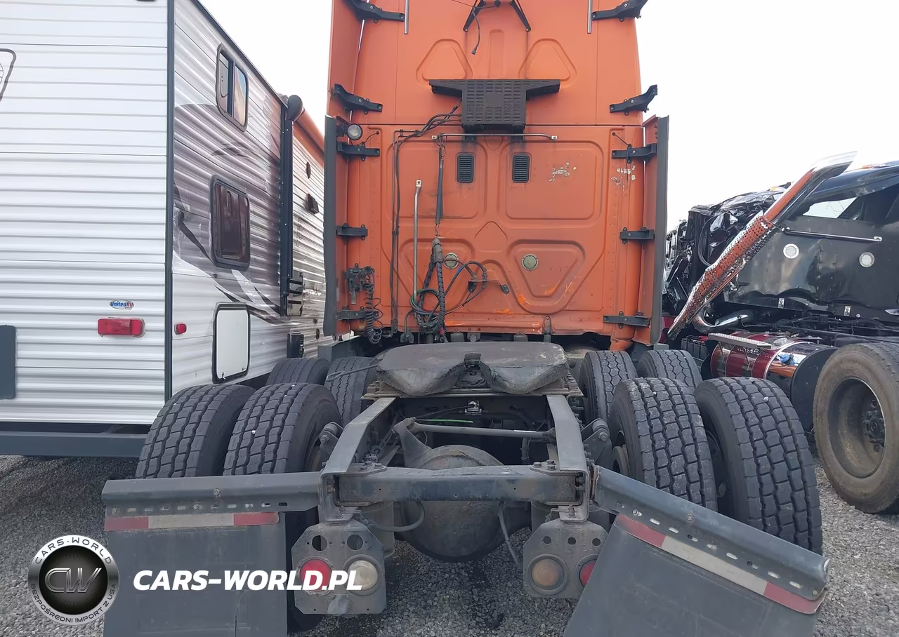 2014 Freightliner Cascadia 125 VIN:3AKJGLD53ESFK6359 - 14