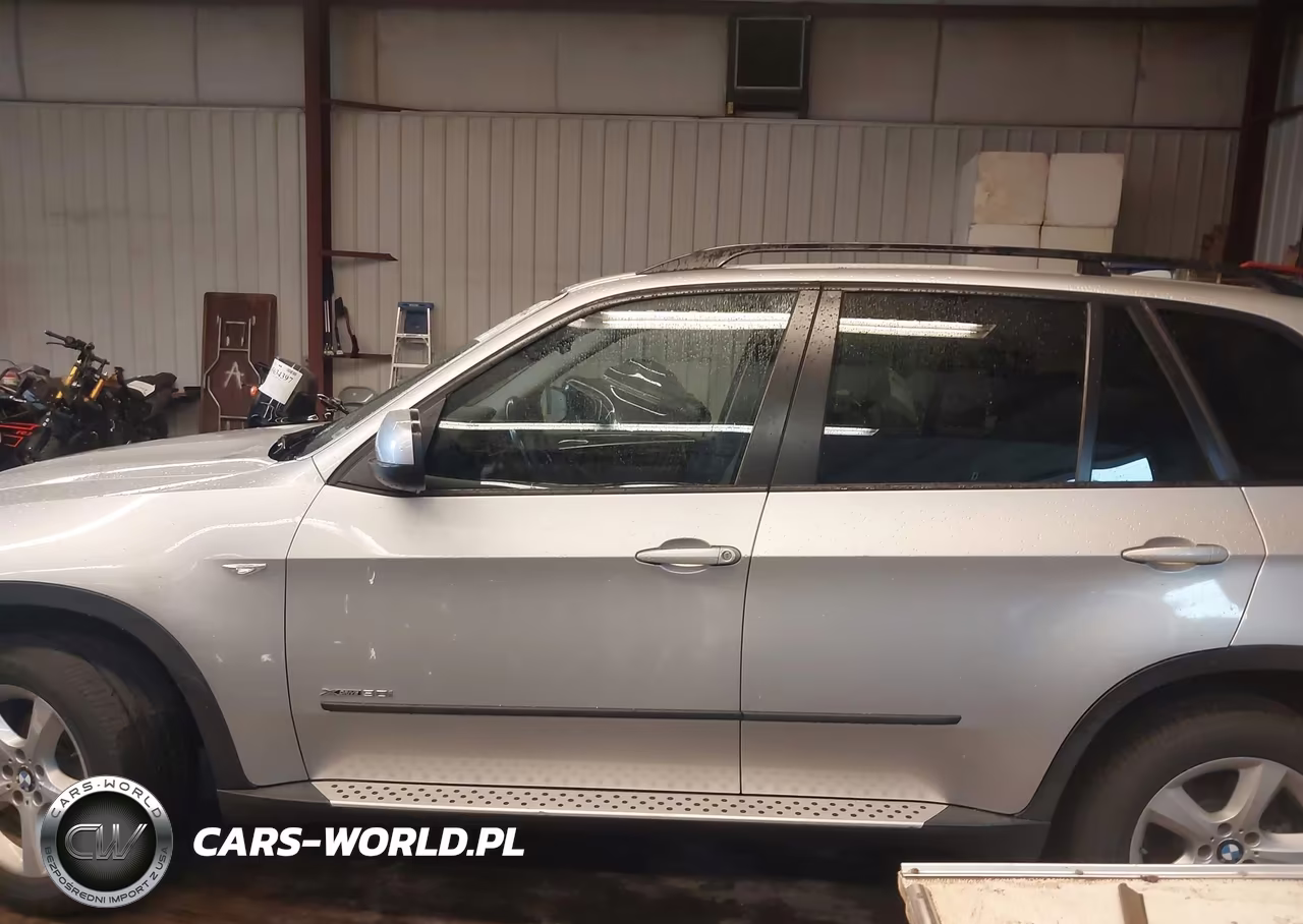 2010 BMW X5 xDrive30I VIN:5UXFE4C55AL276179 - 14