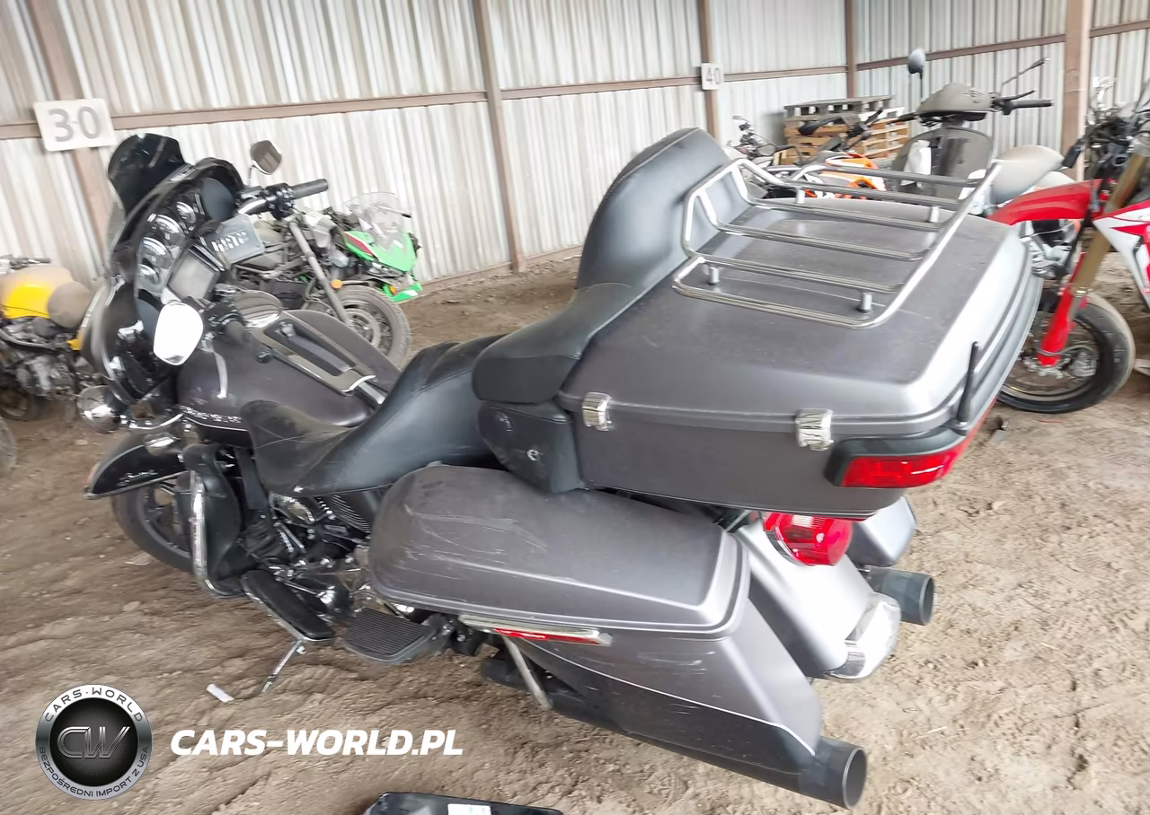 2017 Harley-Davidson Flhtk Ultra Limited VIN:1HD1KED13HB605000 - 12