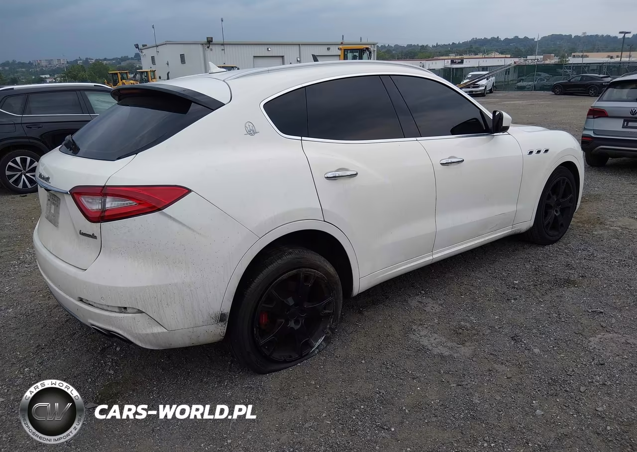 2017 Maserati Levante VIN:ZN661XUL8HX253377 - 4
