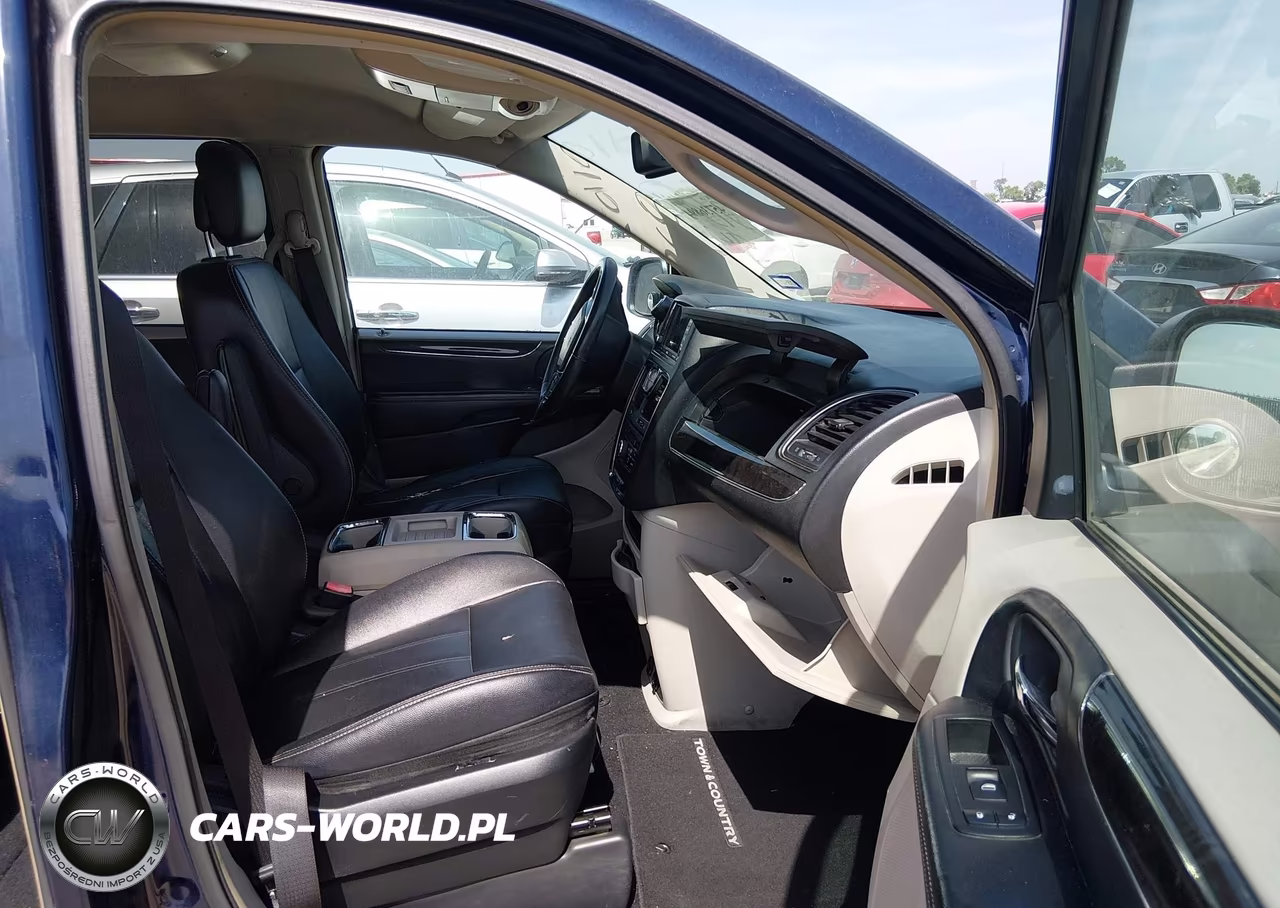 2014 Chrysler Town & Country Touring VIN:2C4RC1BG0ER208763 - 5
