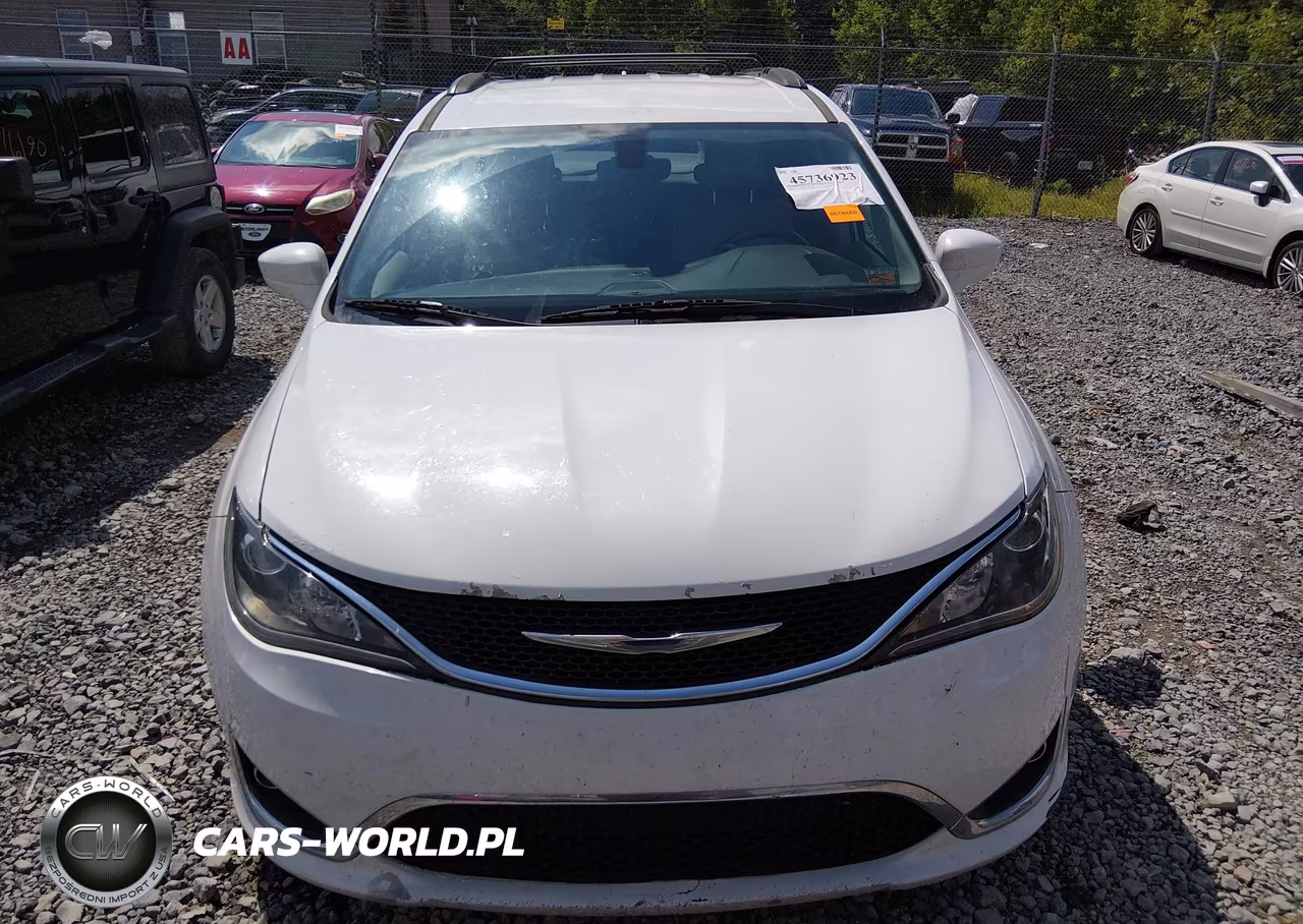 2017 Chrysler Pacifica Touring-L VIN:2C4RC1BG0HR583296 - 12
