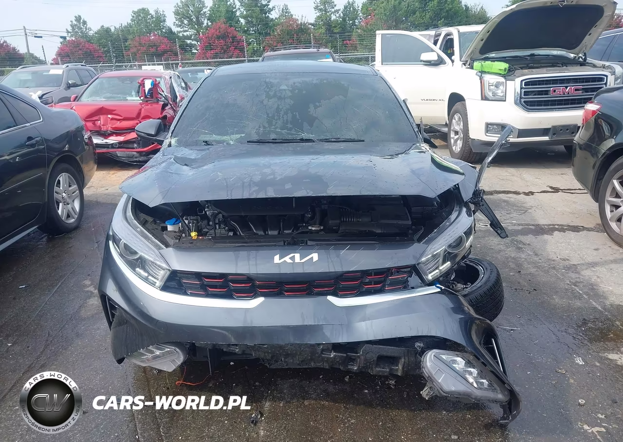 2024 Kia Forte Gt-Line VIN:3KPF54AD5RE752284 - 12