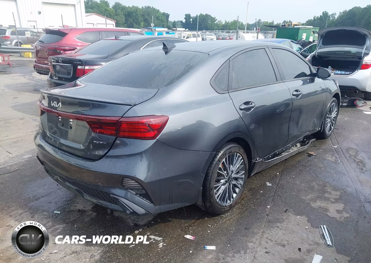 2024 Kia Forte Gt-Line VIN:3KPF54AD5RE752284 - 4