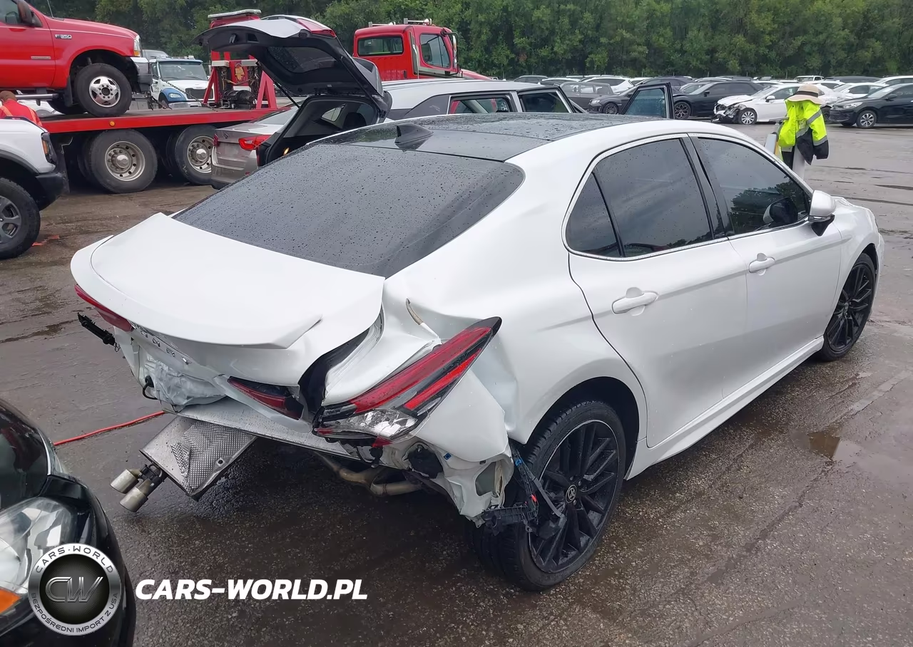 2021 Toyota Camry Xse VIN:4T1K61AK6MU551136 - 4