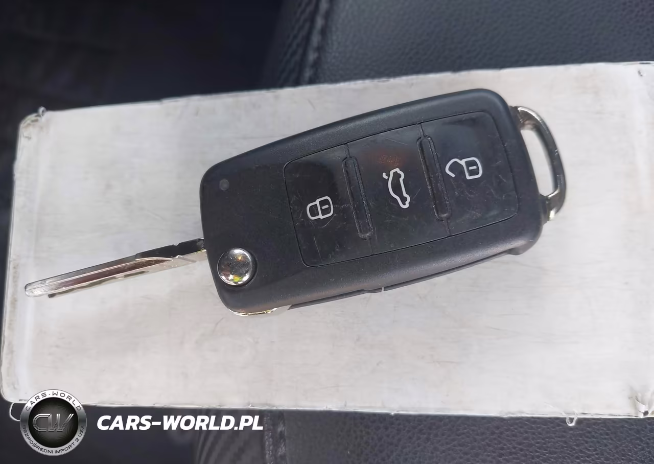 2017 Volkswagen Beetle #Pinkbeetle-1.8T Classic-1.8T S VIN:3VWF17AT1HM630687 - 11
