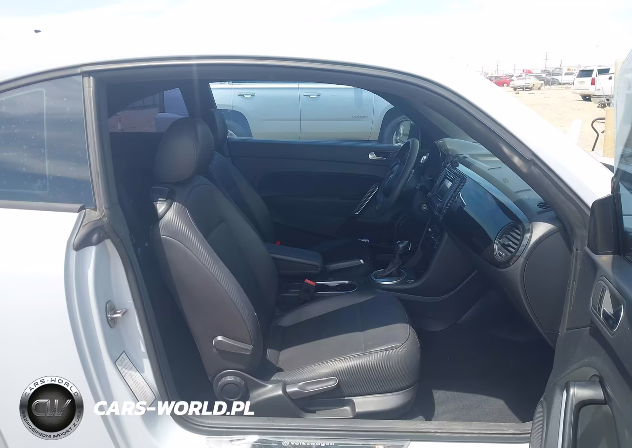 2017 Volkswagen Beetle #Pinkbeetle-1.8T Classic-1.8T S VIN:3VWF17AT1HM630687 - 5