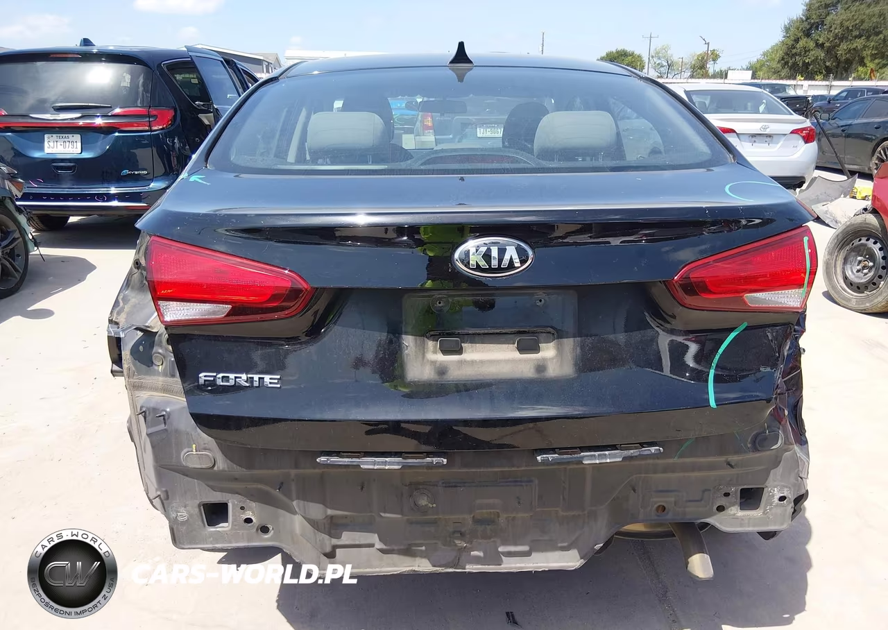 2018 Kia Forte Lx VIN:3KPFK4A79JE181325 - 18