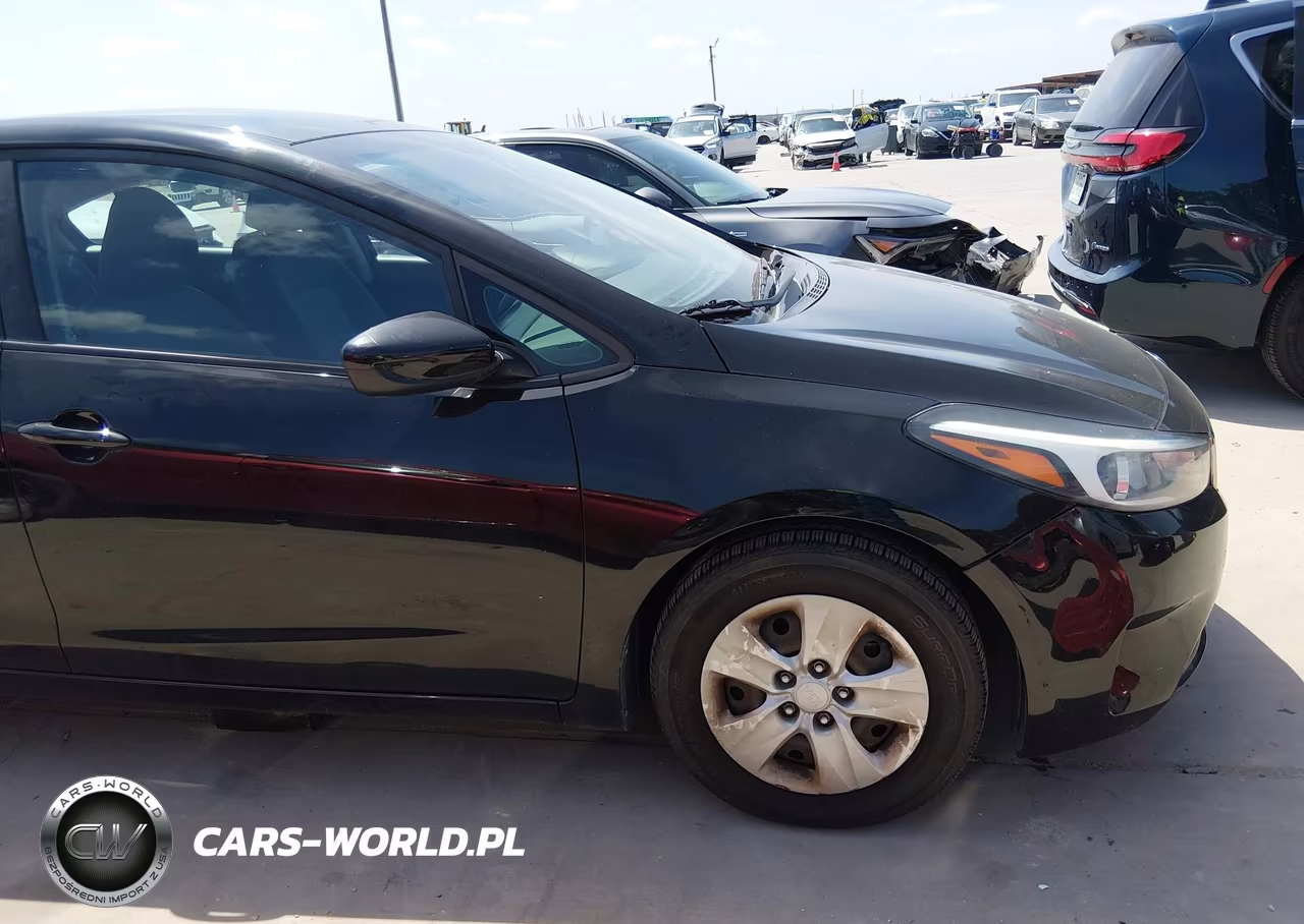 2018 Kia Forte Lx VIN:3KPFK4A79JE181325 - 21