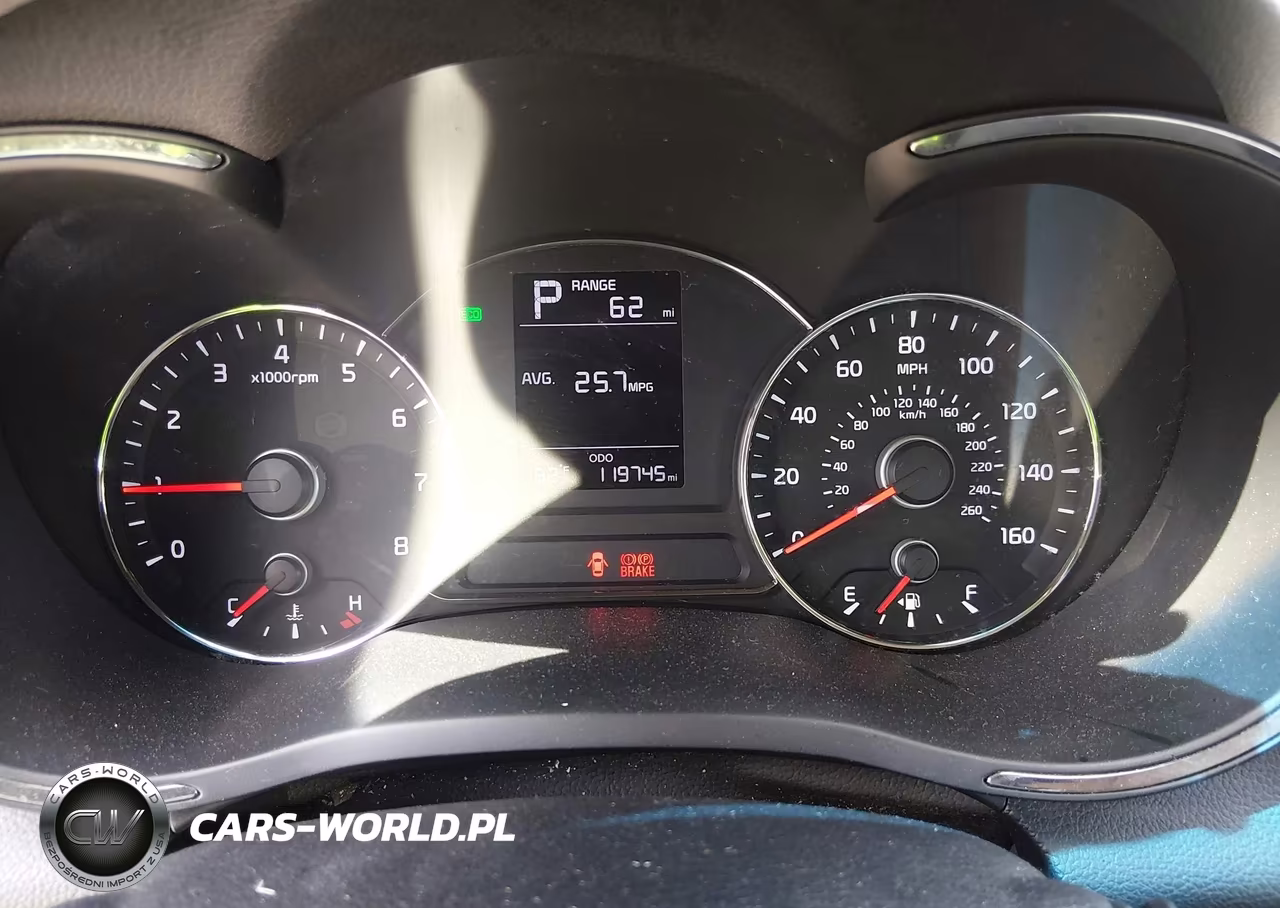 2018 Kia Forte Lx VIN:3KPFK4A79JE181325 - 7