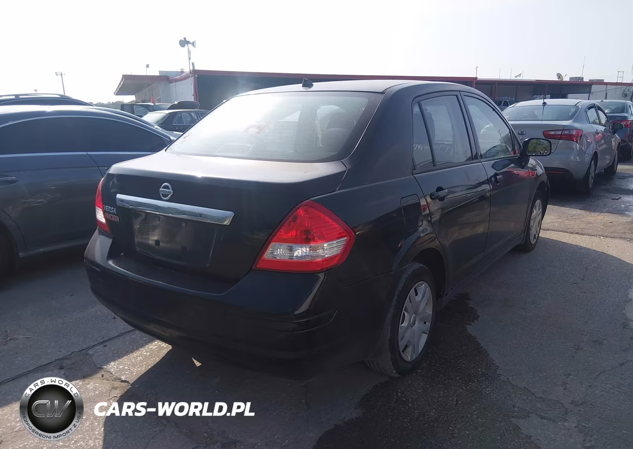 2010 Nissan Versa 1.8S VIN:3N1BC1AP0AL401735 - 4