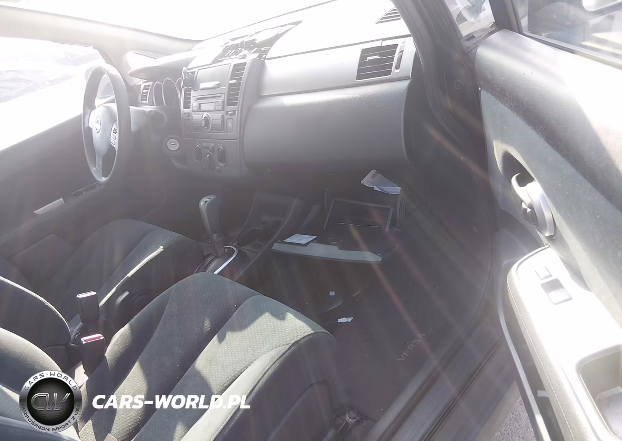 2010 Nissan Versa 1.8S VIN:3N1BC1AP0AL401735 - 5