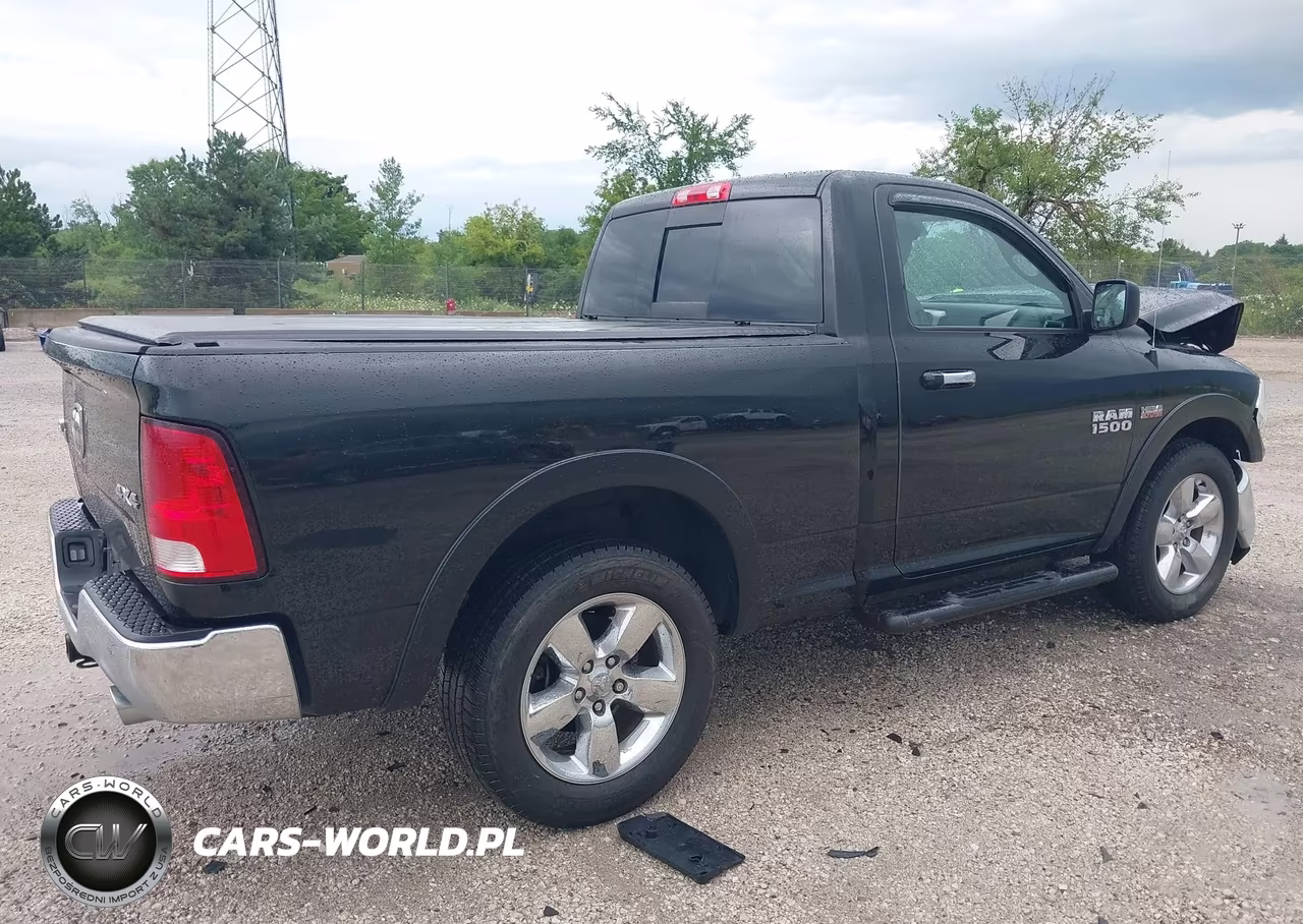 2015 Ram 1500 Big Horn VIN:3C6JR7BT6FG669637 - 4