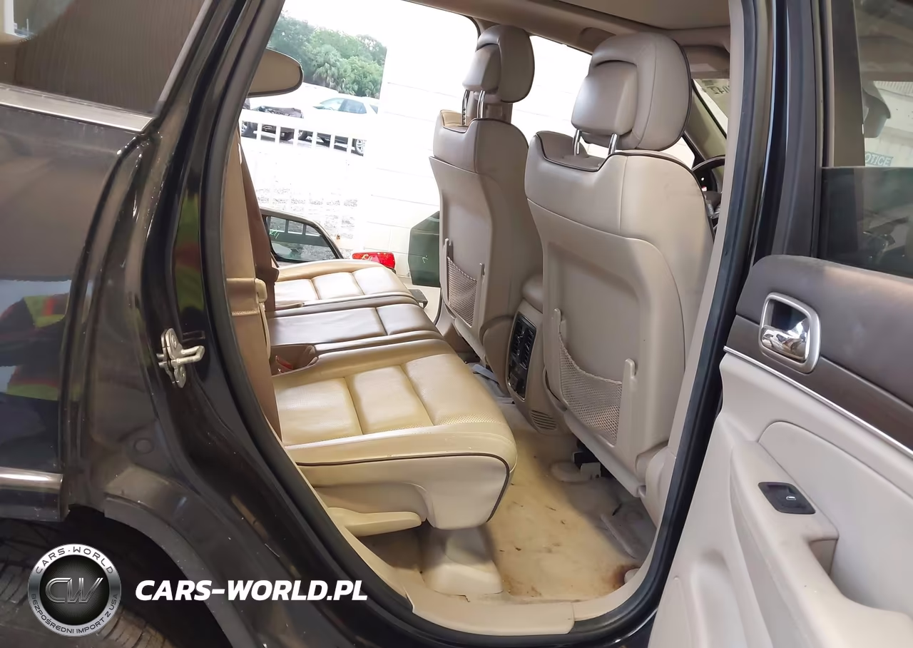 2014 Jeep Grand Cherokee Overland VIN:1C4RJECG5EC556109 - 8