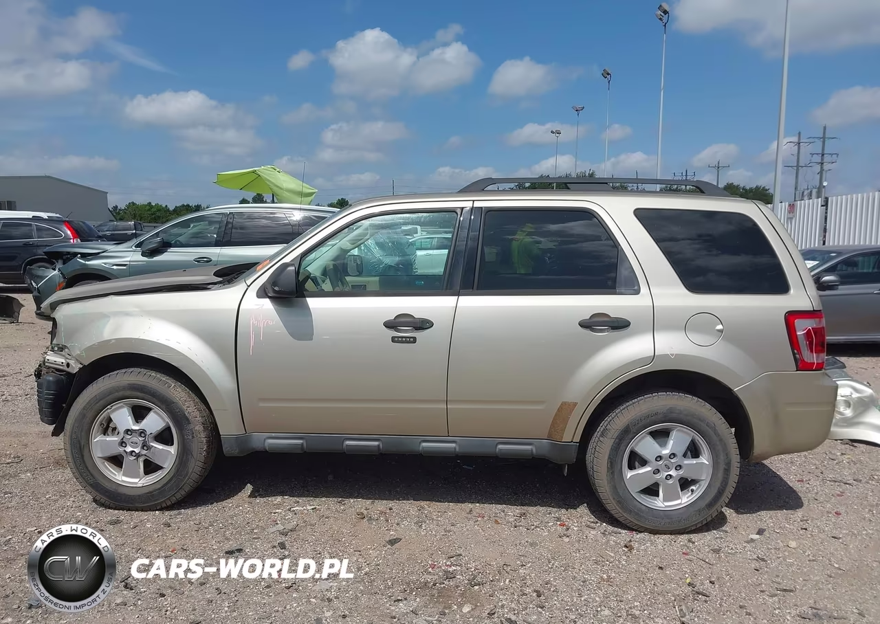 2011 Ford Escape Xlt VIN:1FMCU0D72BKA27180 - 15