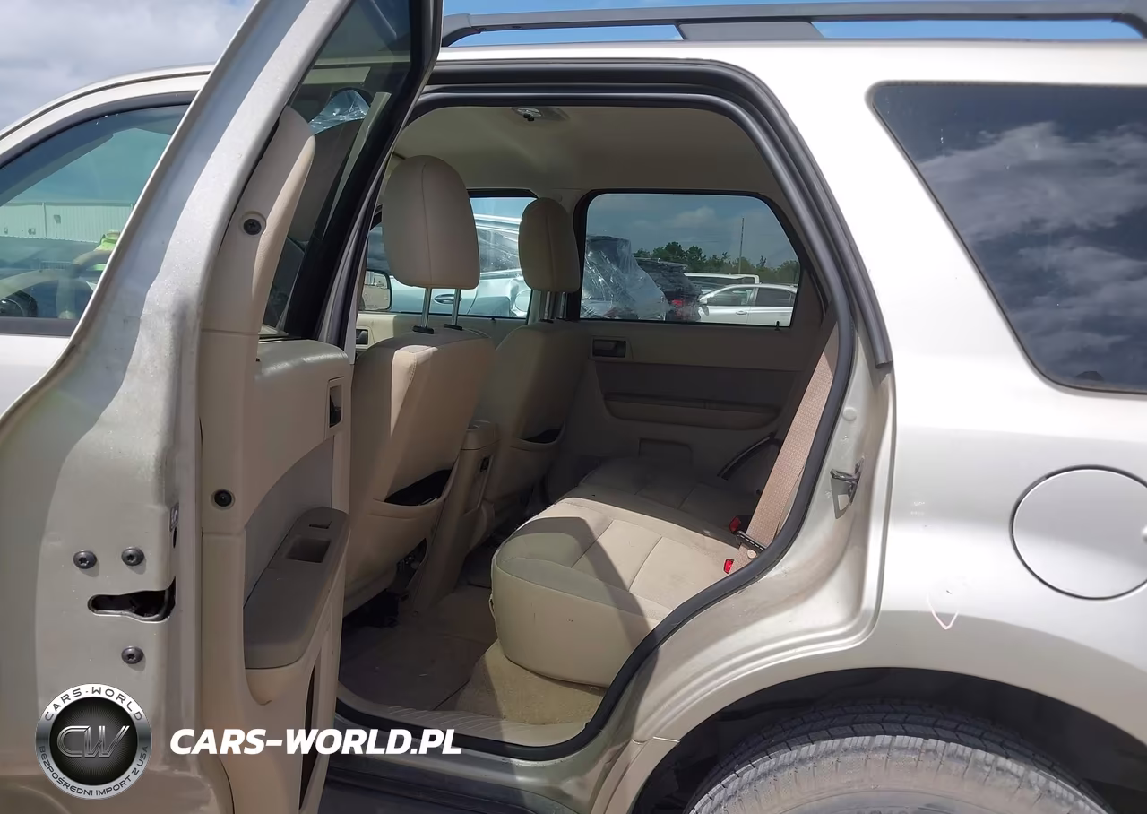 2011 Ford Escape Xlt VIN:1FMCU0D72BKA27180 - 8