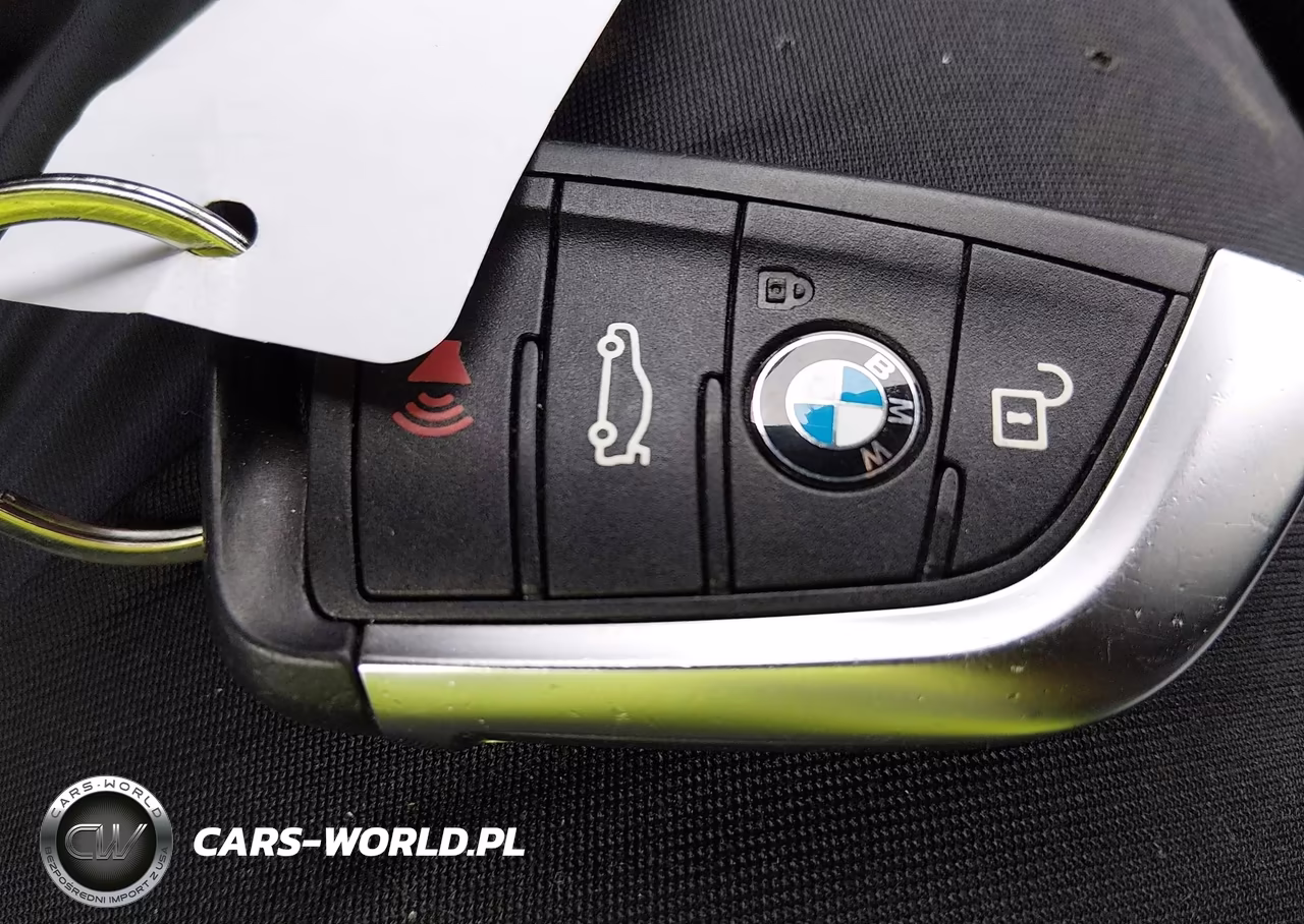 2018 BMW X2 xDrive28I VIN:WBXYJ5C32JEF79148 - 11