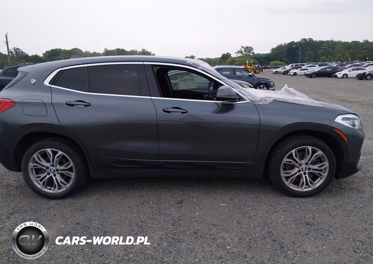 2018 BMW X2 xDrive28I VIN:WBXYJ5C32JEF79148 - 13