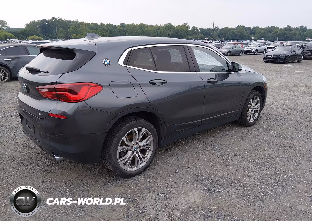 2018 BMW X2 xDrive28I VIN:WBXYJ5C32JEF79148 - 4