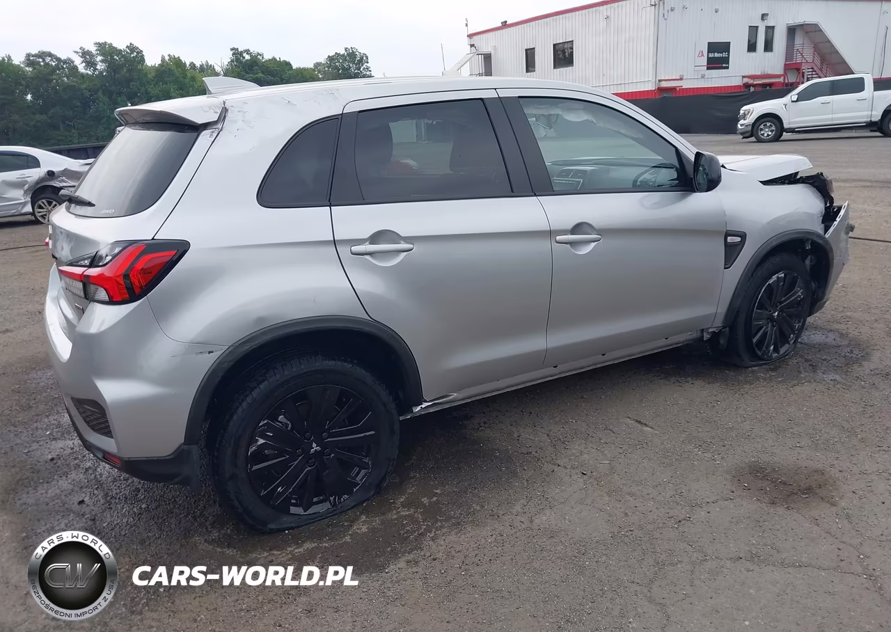 2025 Mitsubishi Outlander Sport VIN:JA4ARUAUXSU015114 - 4