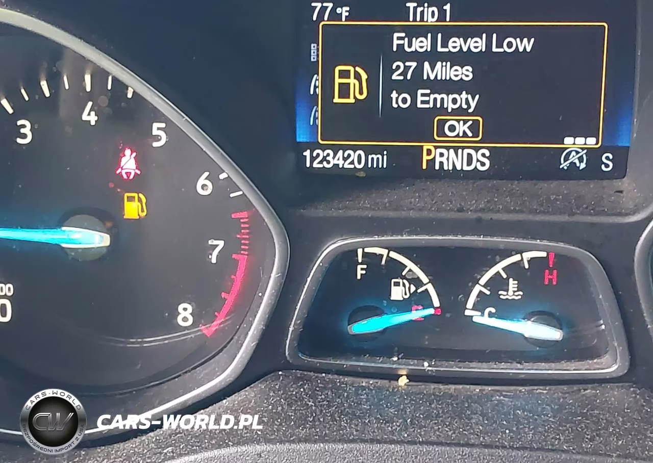 2017 Ford Escape Se VIN:1FMCU0GD5HUC24035 - 15