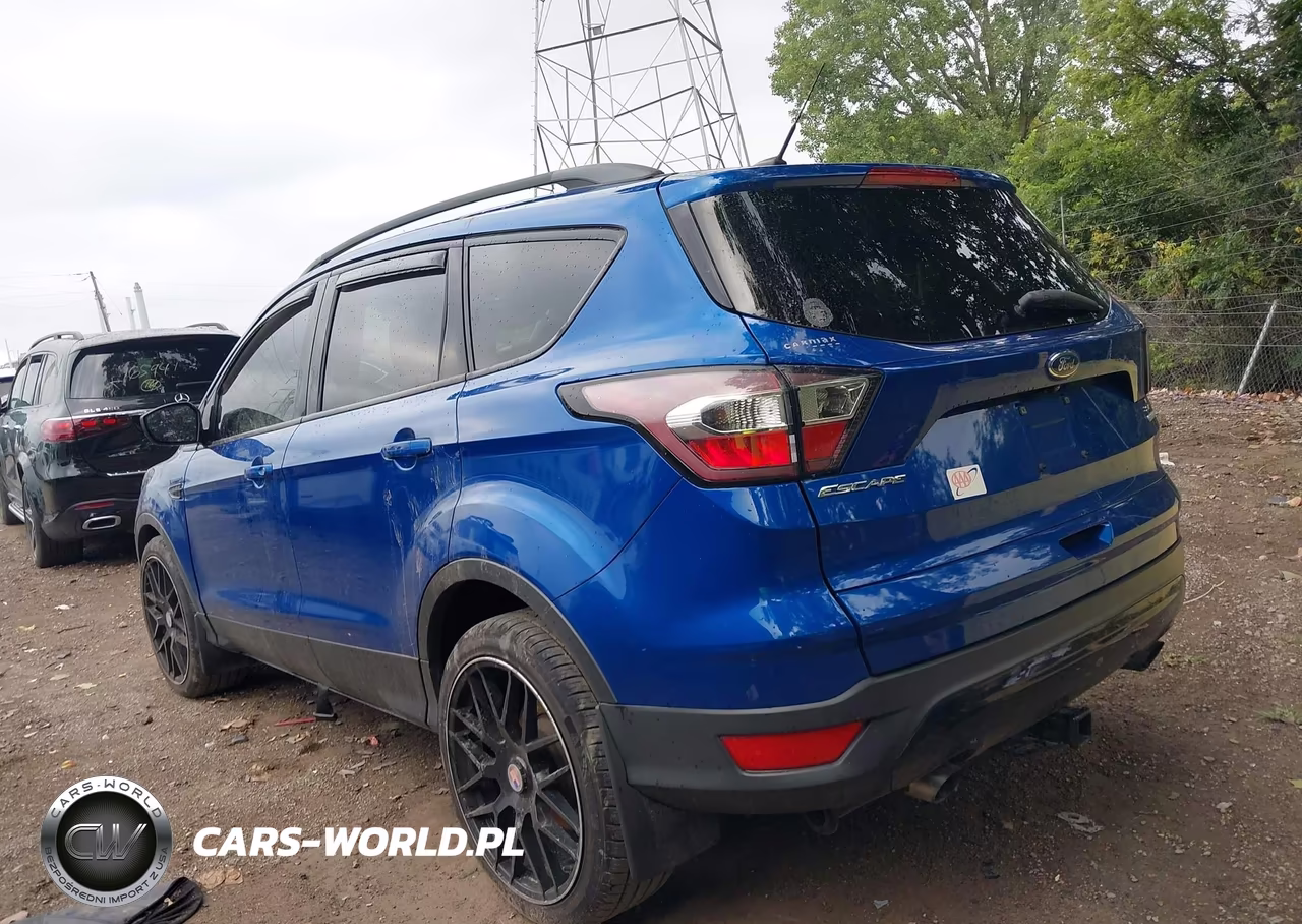 2017 Ford Escape Se VIN:1FMCU0GD5HUC24035 - 3