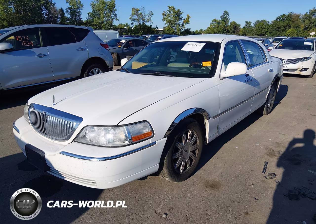 2010 Lincoln Town Car Signature Limited VIN:2LNBL8CV3AX607160 - 2