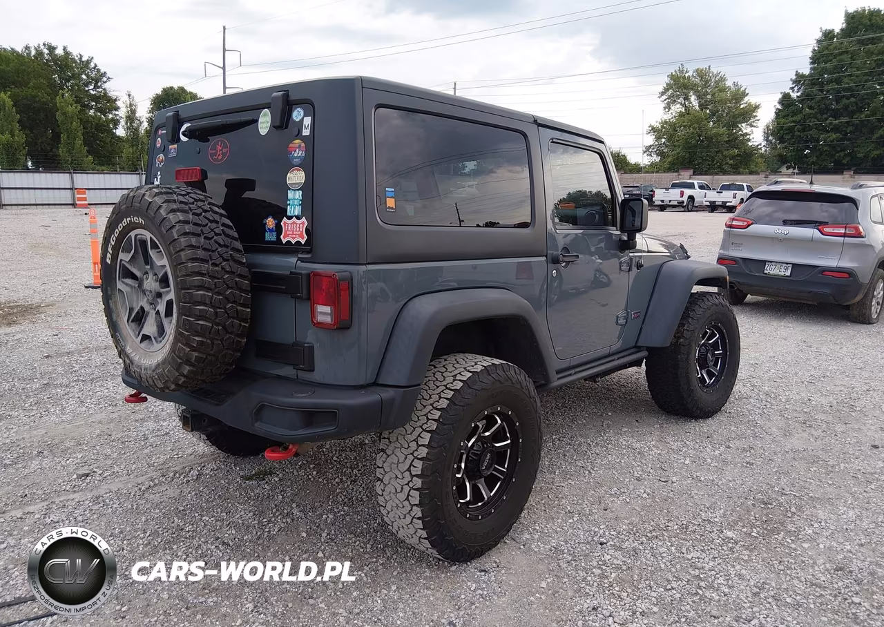 2013 Jeep Wrangler Rubicon 10Th Anniversary VIN:1C4HJWCG8DL683792 - 4